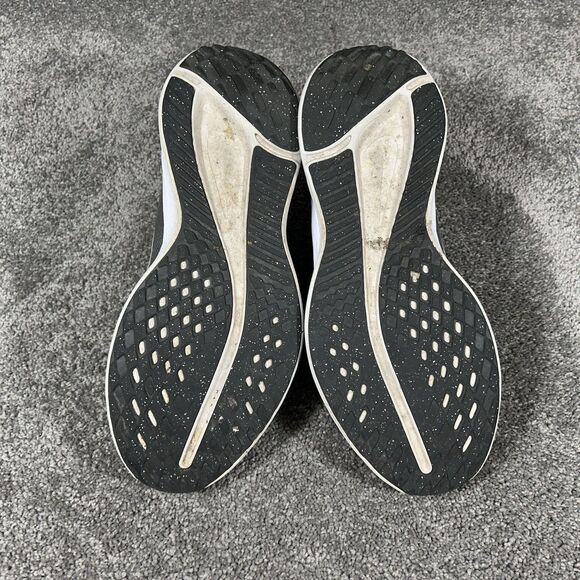 Nike Quest 5 DD9291-001 Women’s Size 10 Black Athletic Running Shoes Used - Picture 10 of 13